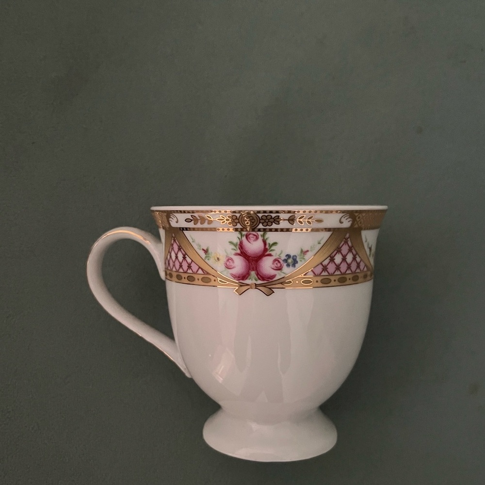 Antique China Tea Cup Gold Early Century
